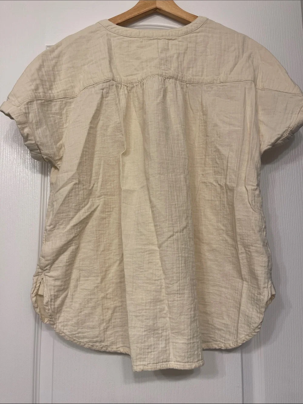 Wonderly Soft Cream Short-Sleeve Top, size Large, 100% cotton. - Picture 4 of 6